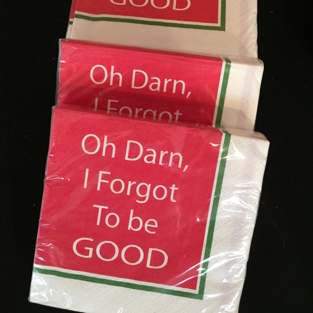 1 group of 5 packages of paper holiday napkins